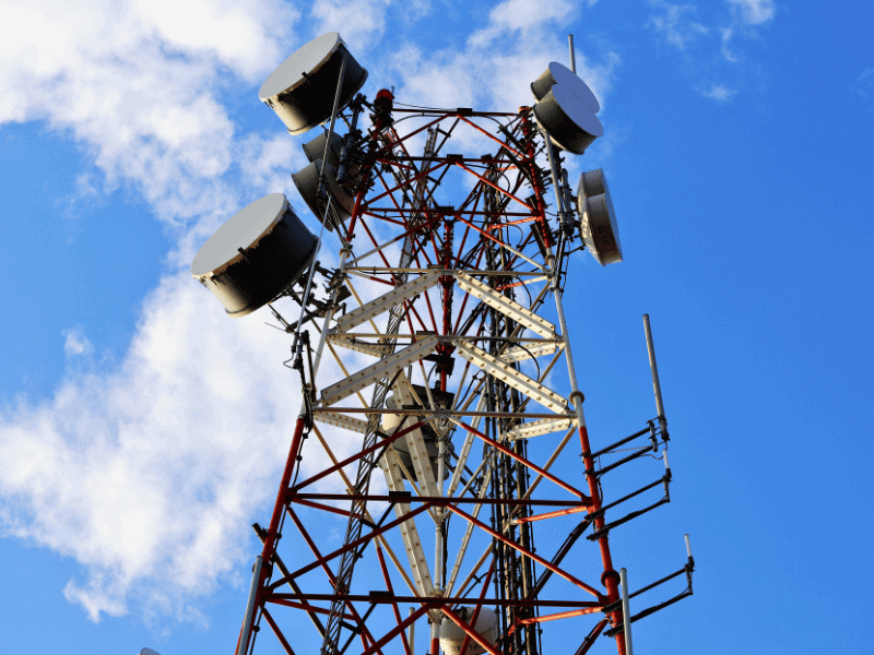 Heat sink cooling solution for 5G base station electronics